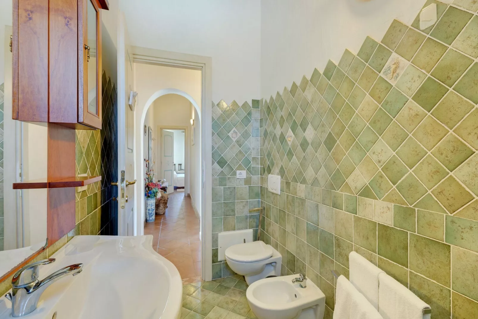 LA LICCIOLA-Bathroom