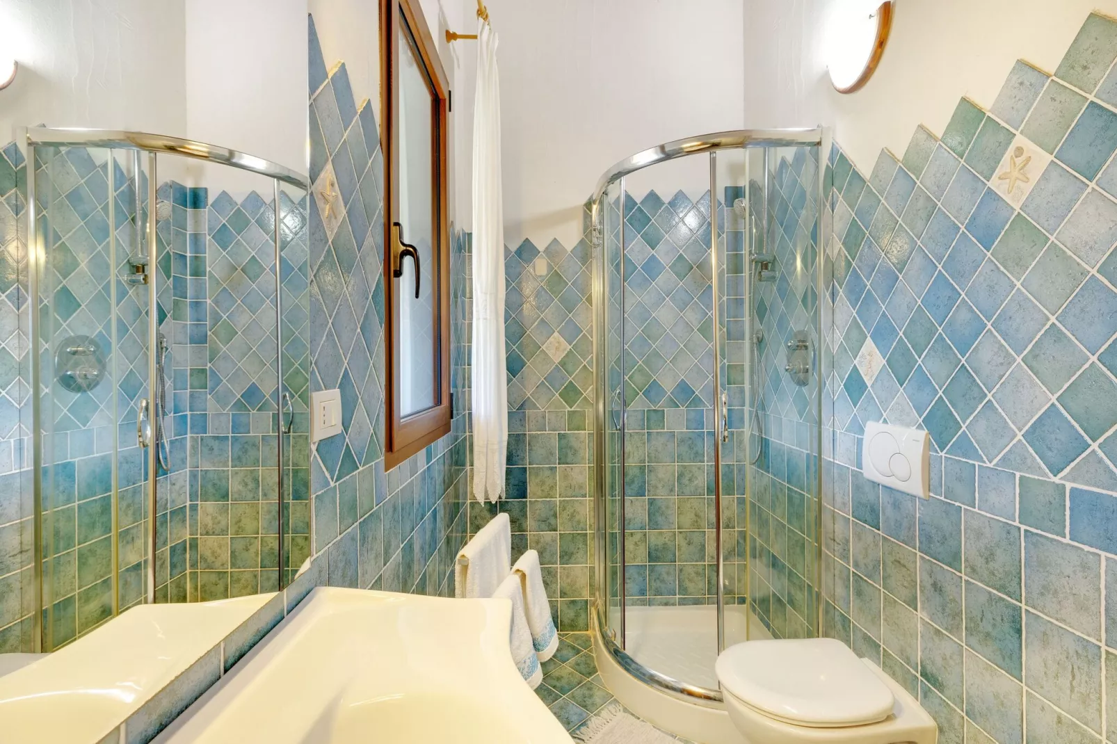 LA LICCIOLA-Bathroom