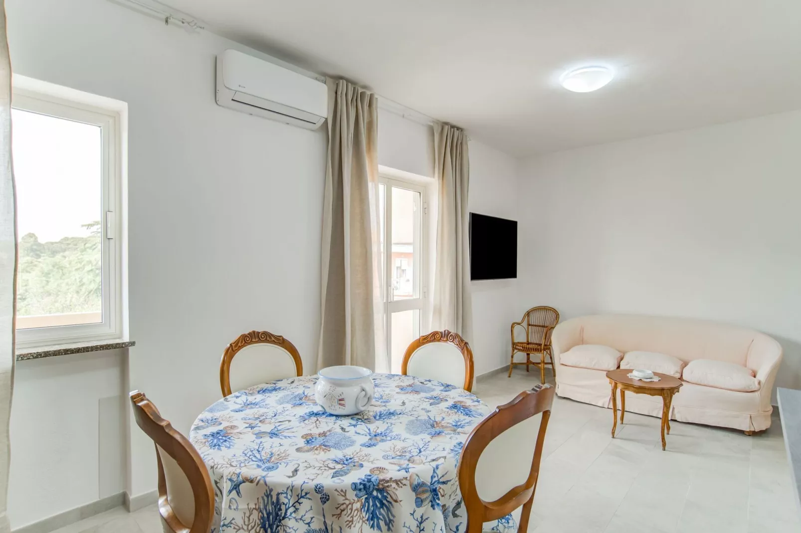 La casa di Laura-Salle à manger