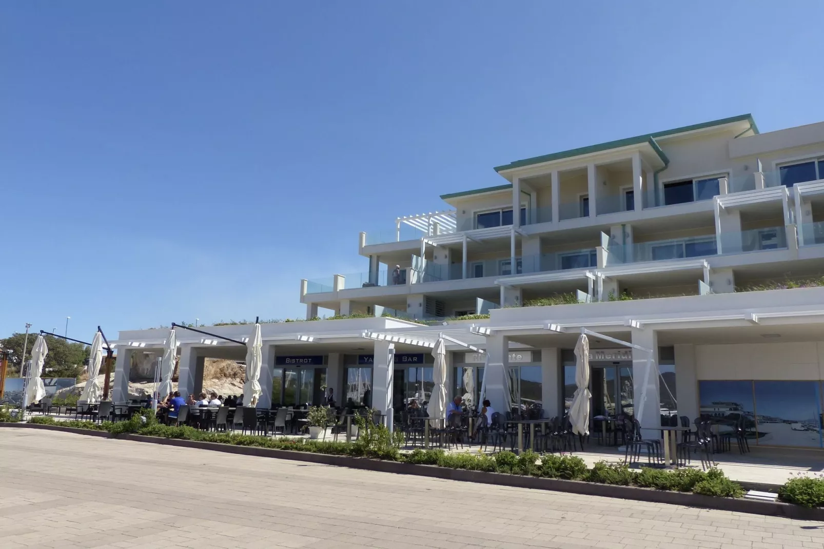 On the Waterfront-Exterior summer