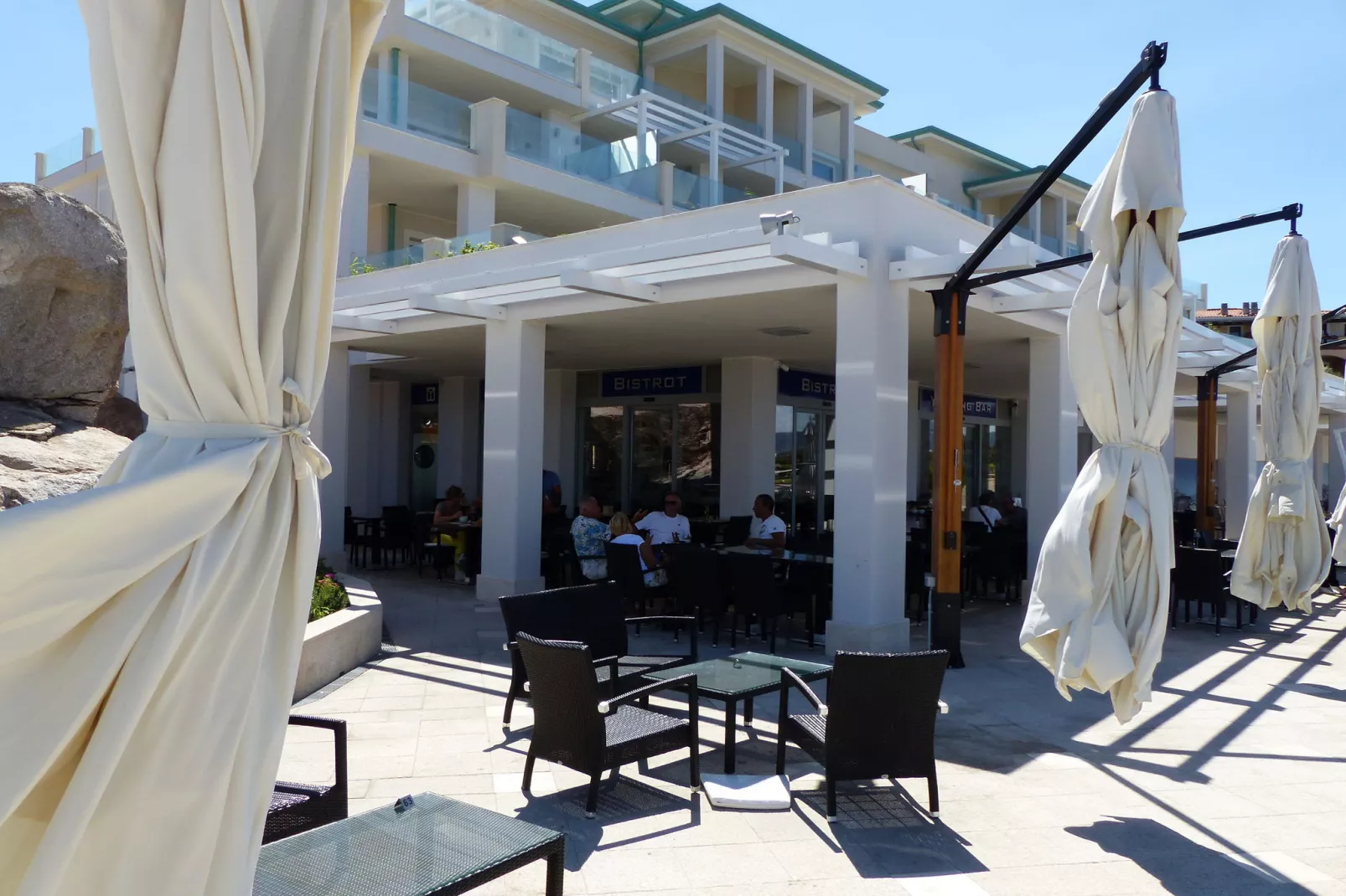 On the Waterfront-Exterior summer