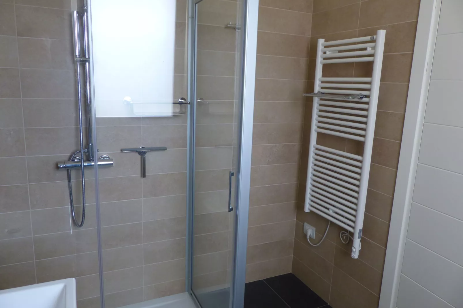 On the Waterfront-Bathroom