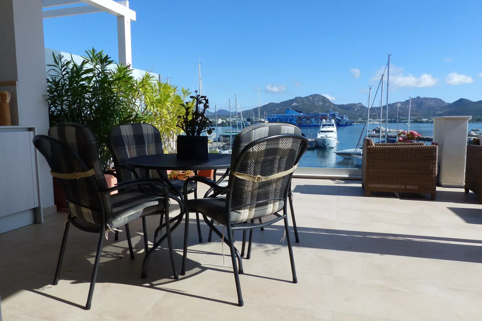 On the Waterfront-Terrace balcony