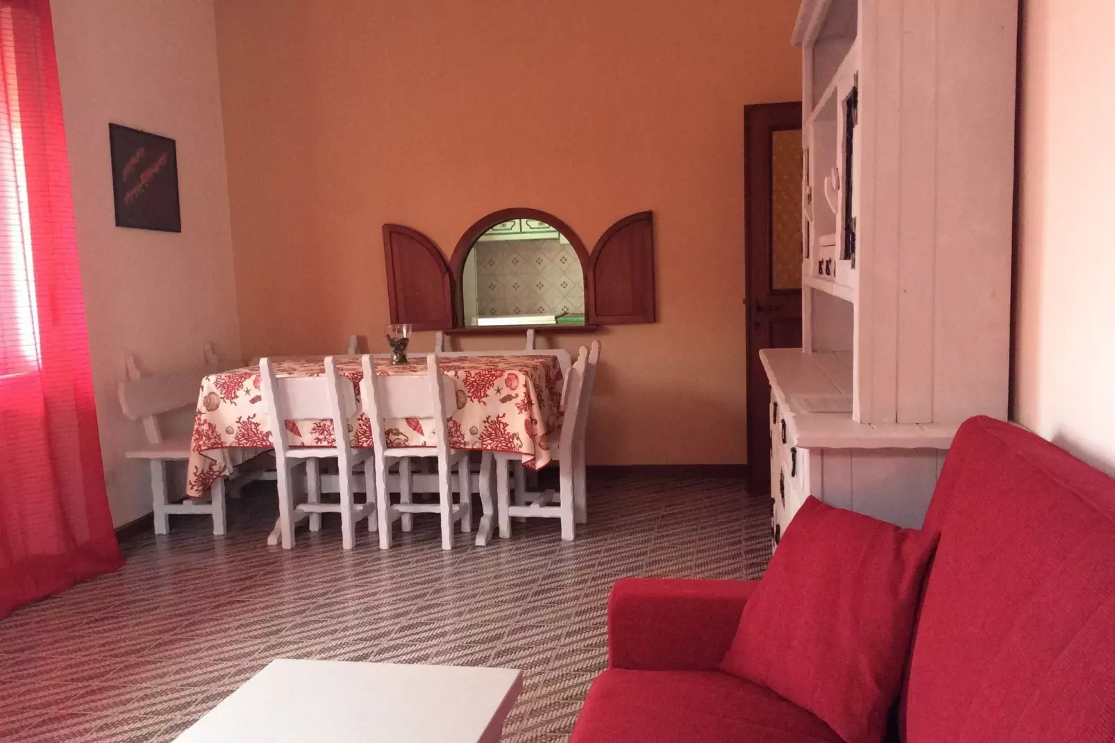 S Teresa di Gallura Due-Dining room