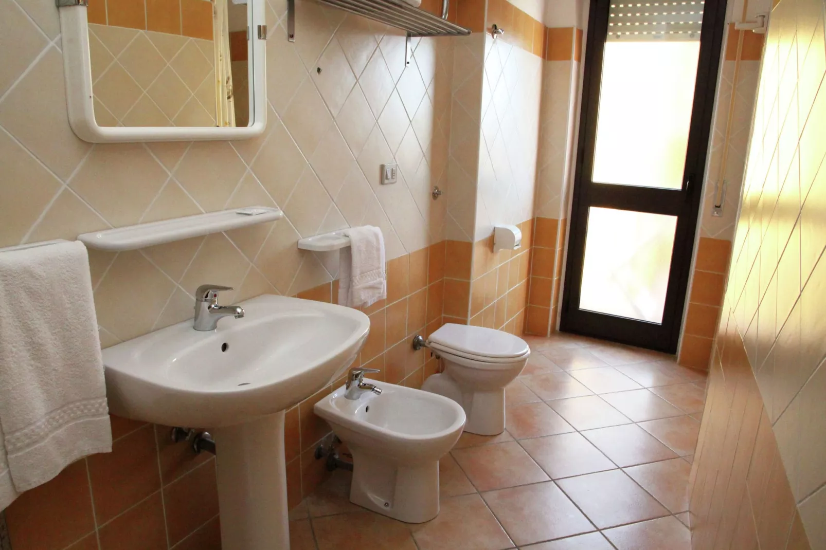 S Teresa di Gallura Due-Bathroom