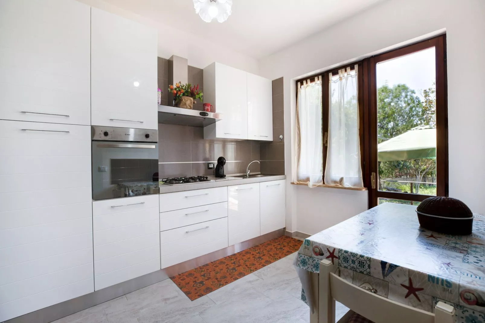 PALMA'S VILLA-Kitchen
