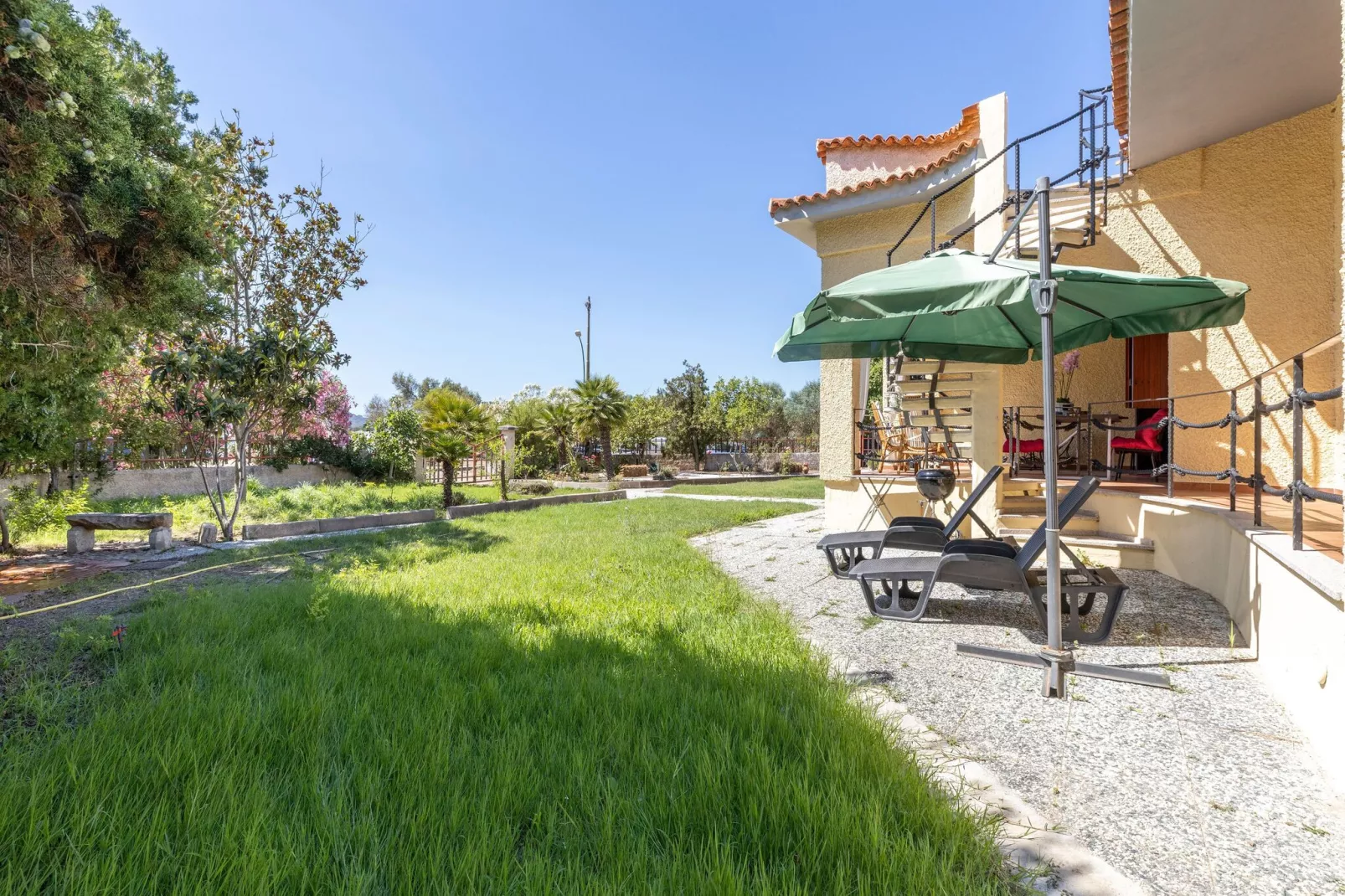 PALMA'S VILLA-Gardens summer
