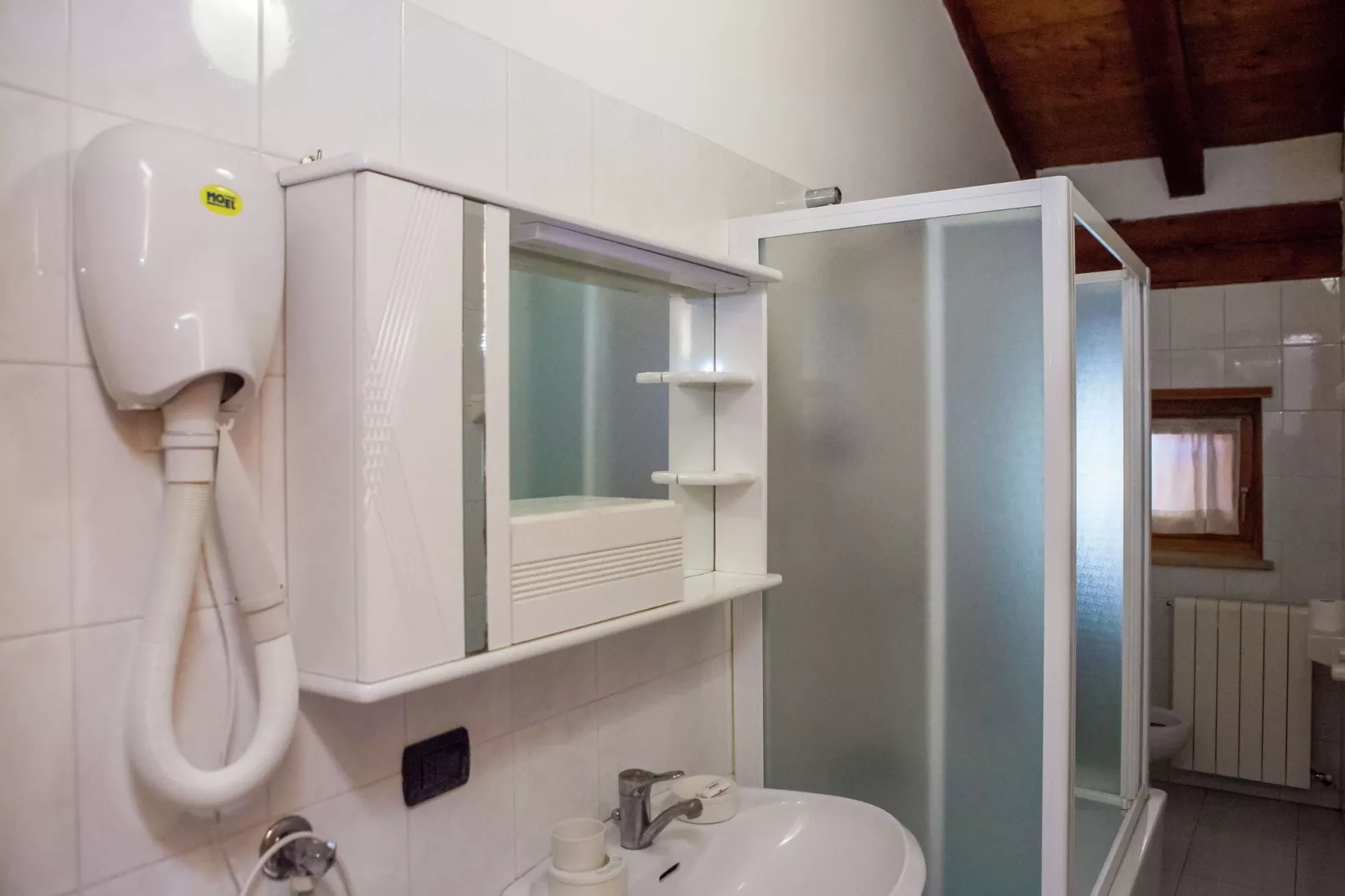 Chalet Antey Quadri C-Bathroom