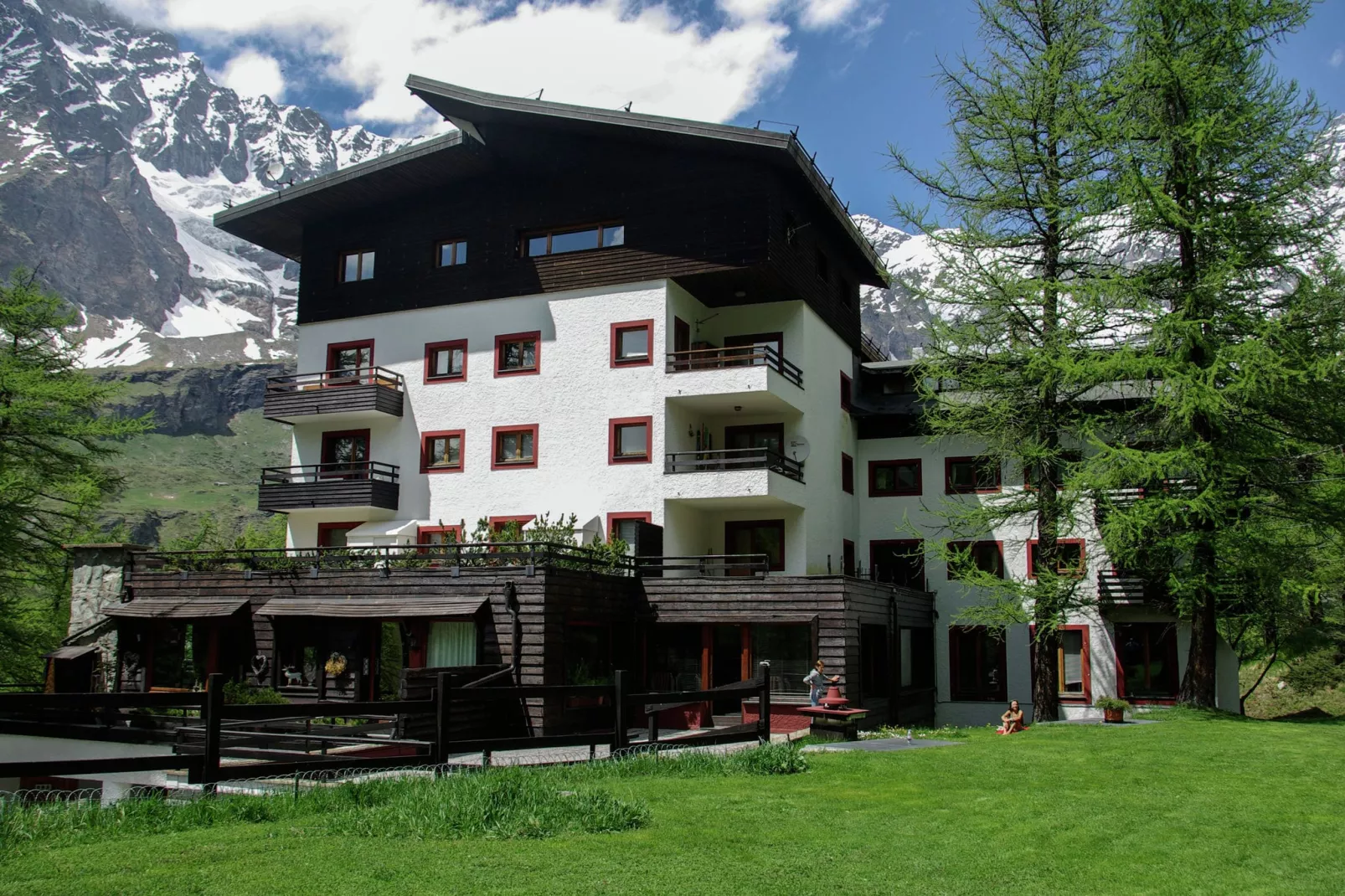 Residenza Cervinia Bilo Sei-Exterior summer