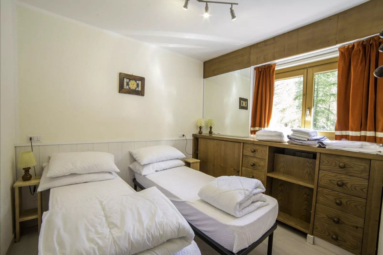 Residenza Cervinia Bilo Piano Cinque-Bedroom