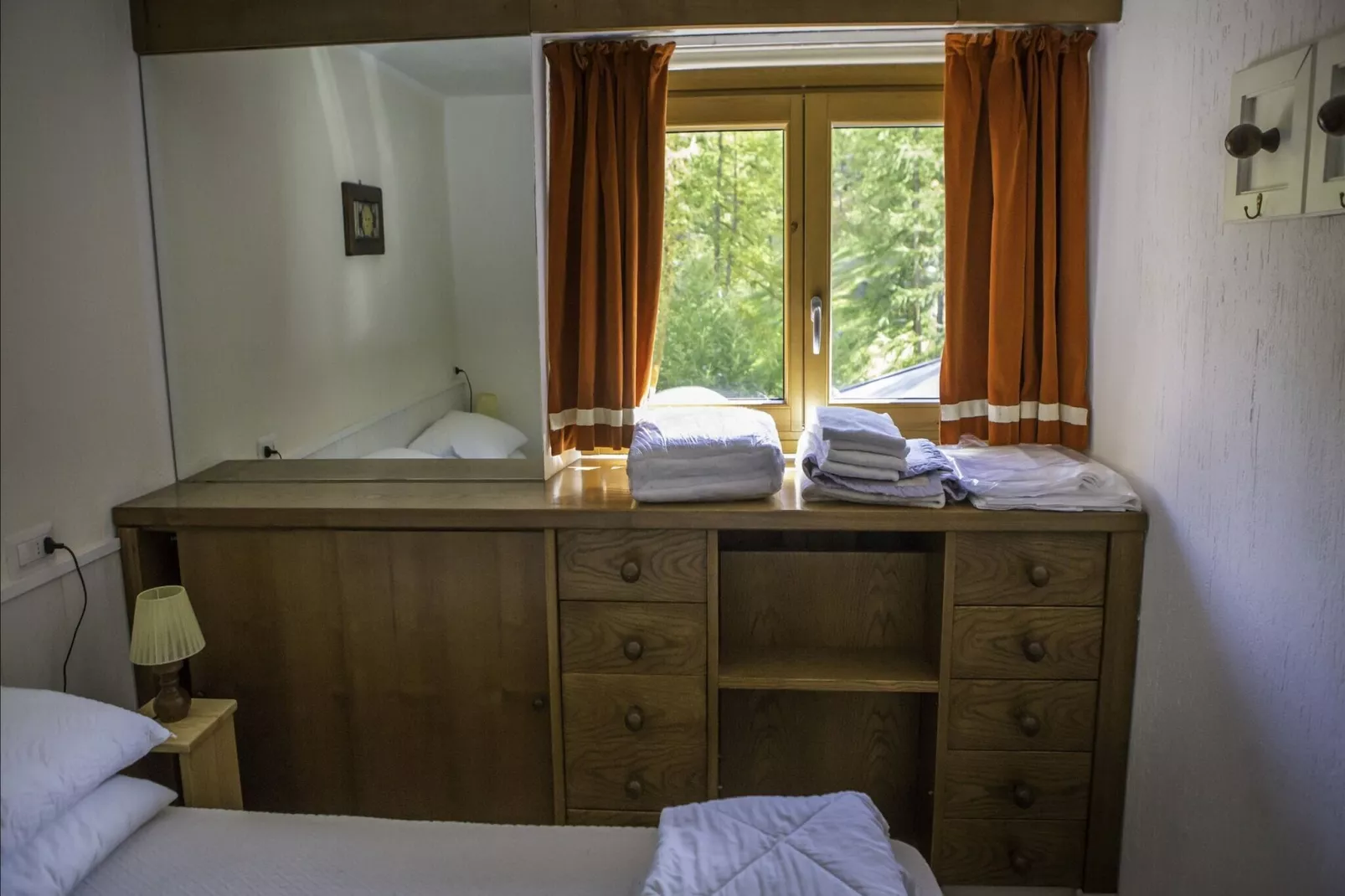 Residenza Cervinia Bilo Piano Cinque-Bedroom