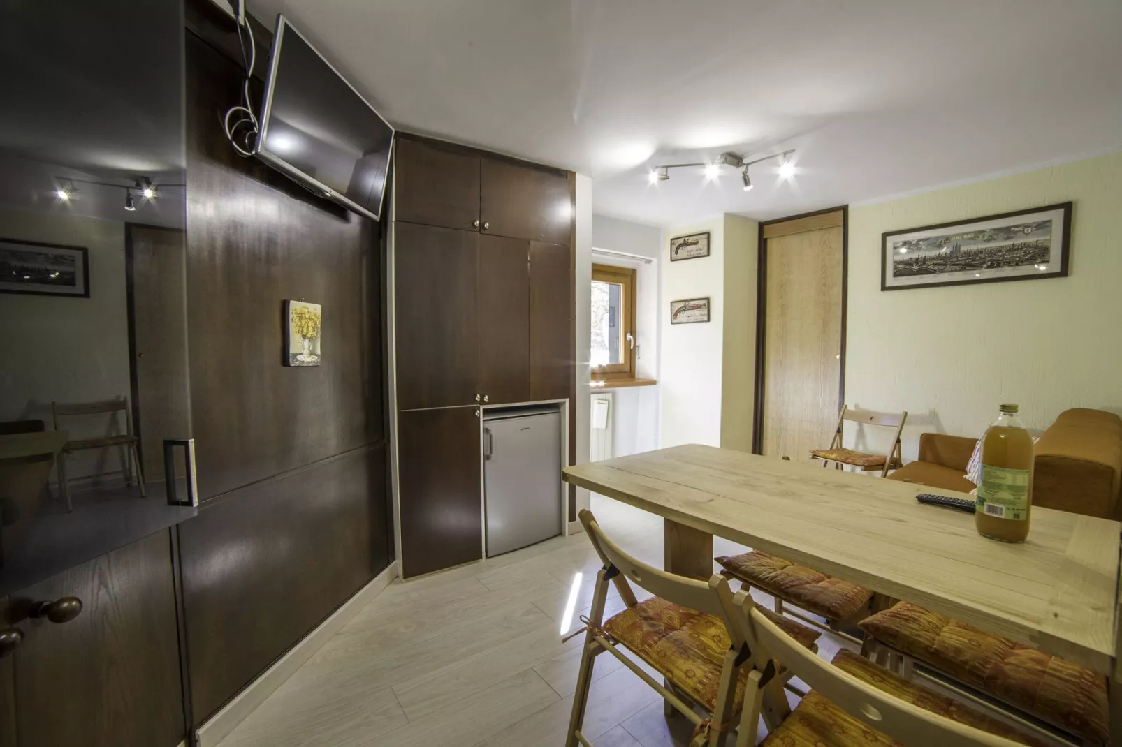 Residenza Cervinia Bilo Piano Cinque-Dining room
