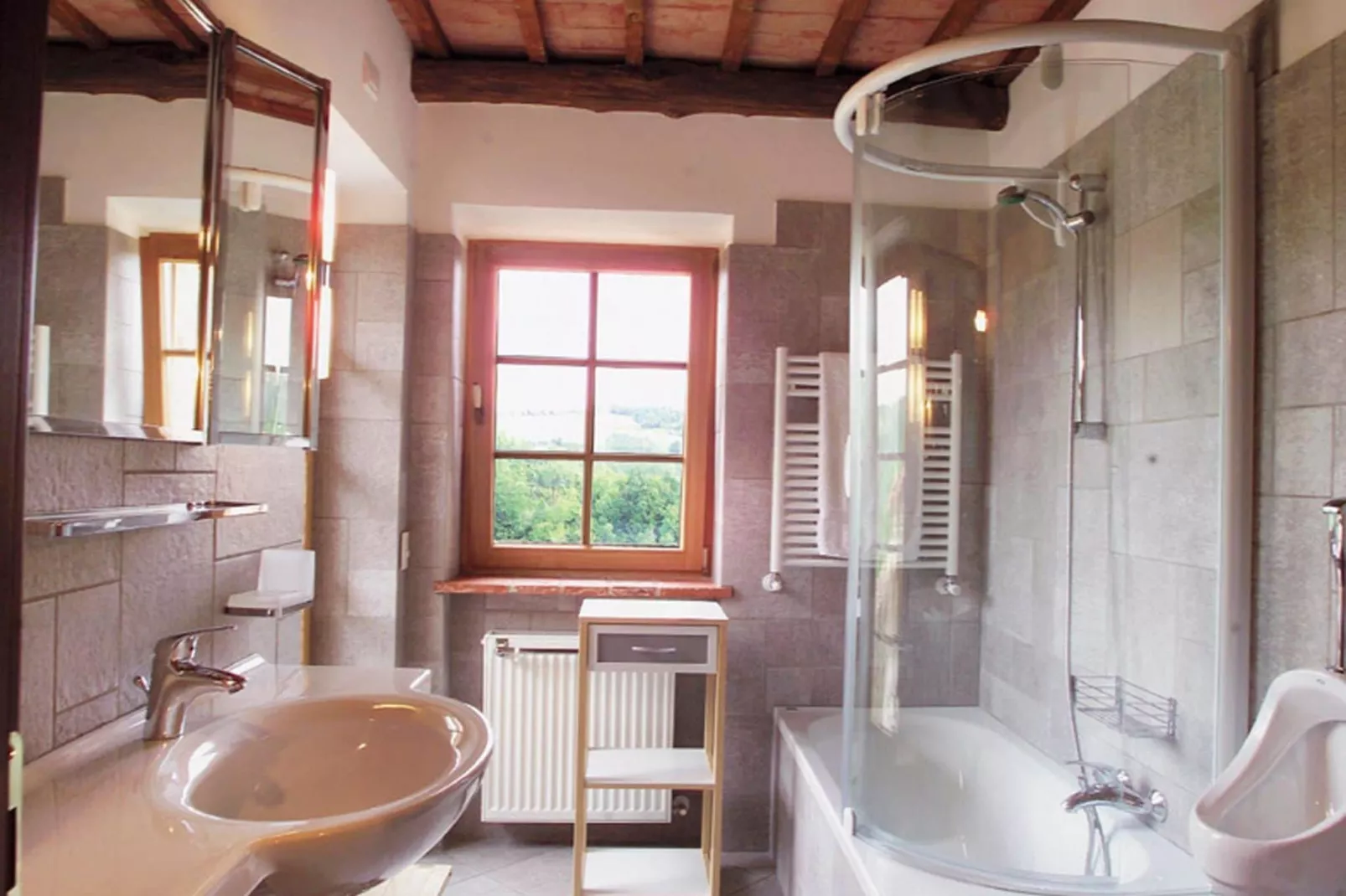 Carrù-Badezimmer