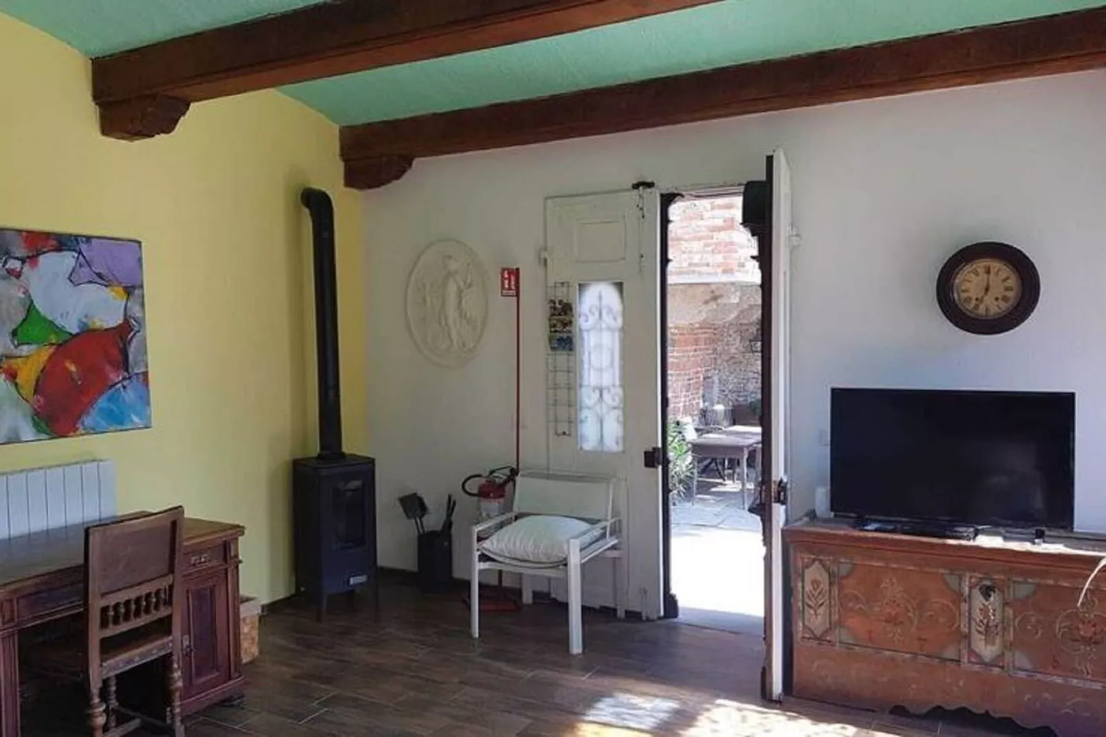 Barolo-Living room