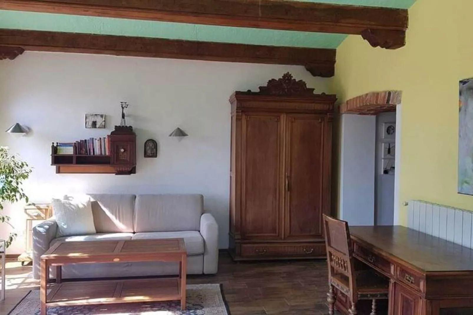 Barolo-Living room