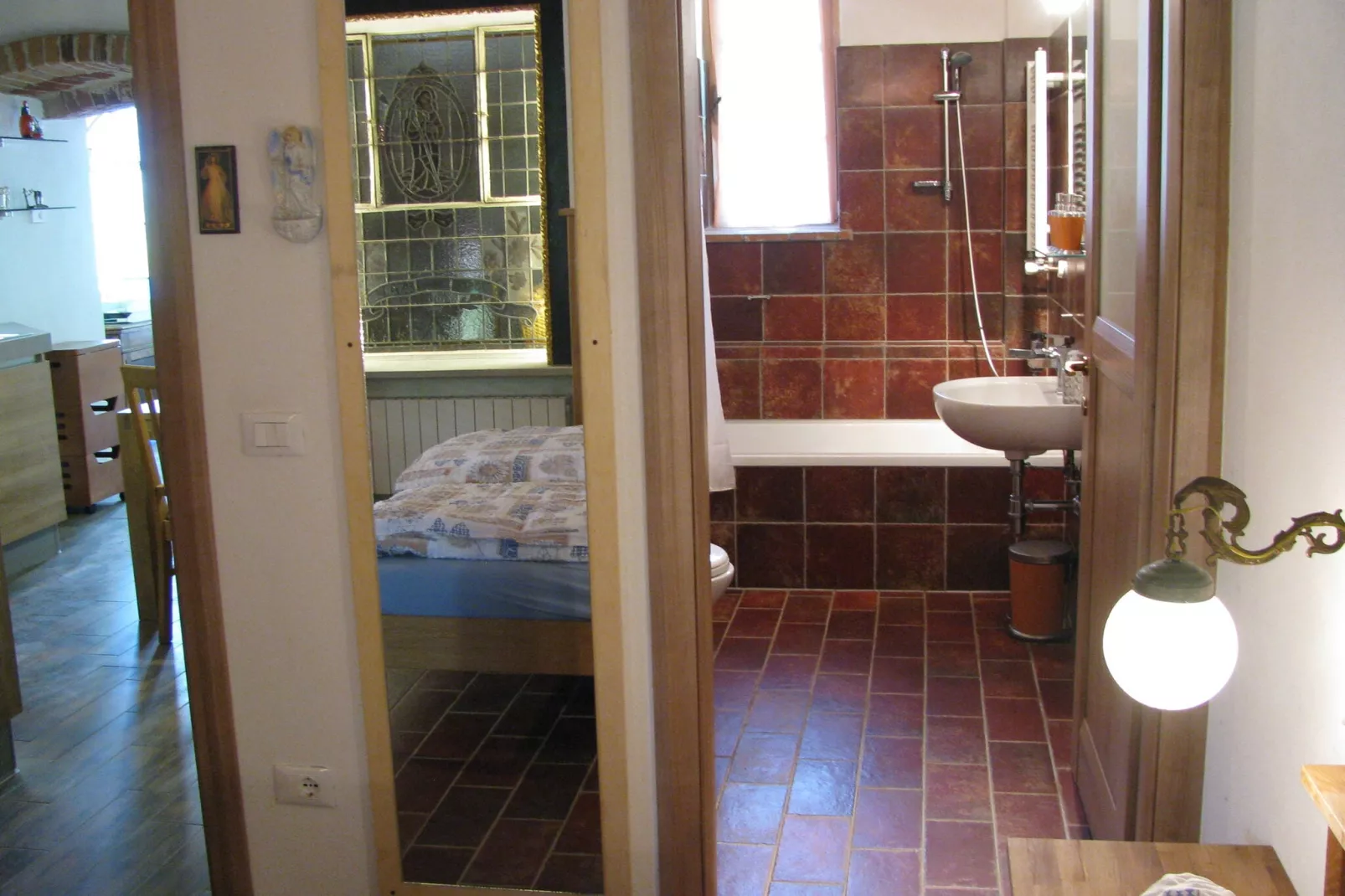 Barolo-Bathroom