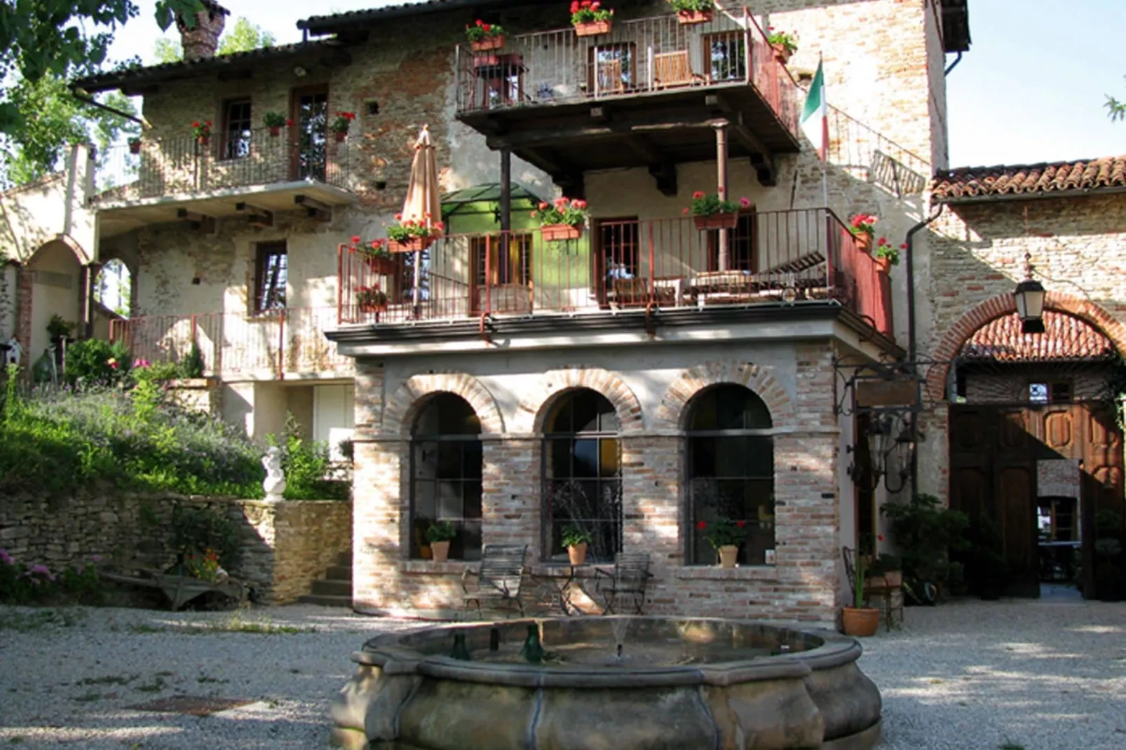 Cigliè-Exterior summer