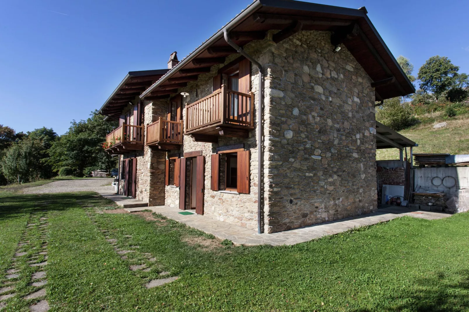 Cascina Paola-Exterior summer