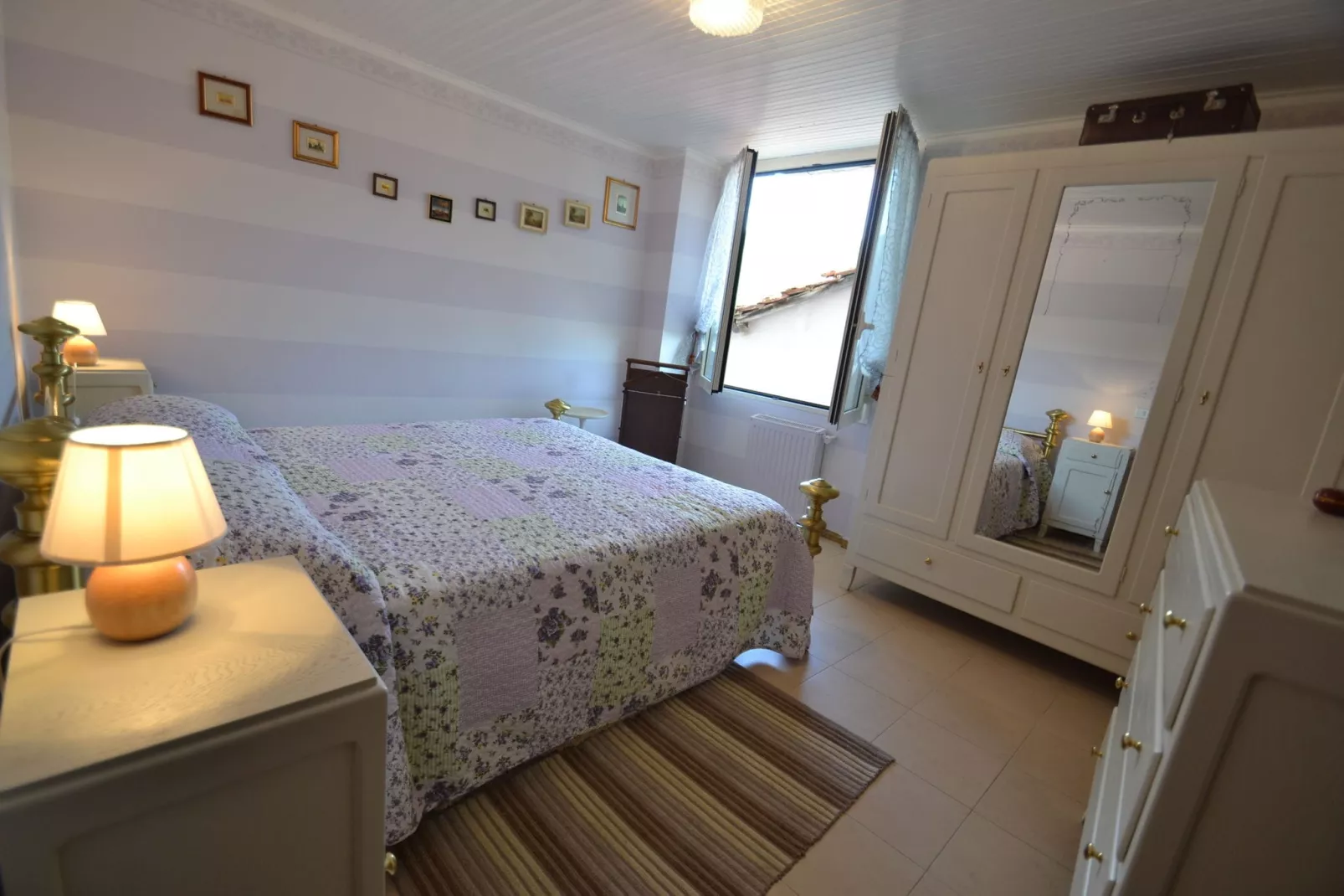Fiore in testa-Bedroom