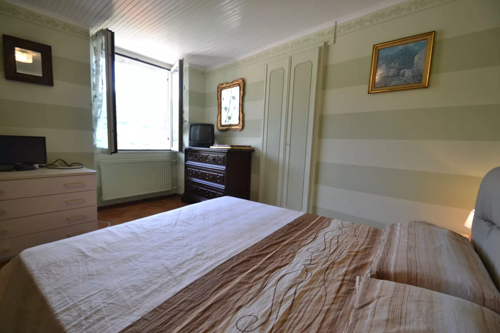 Fiore in testa-Bedroom