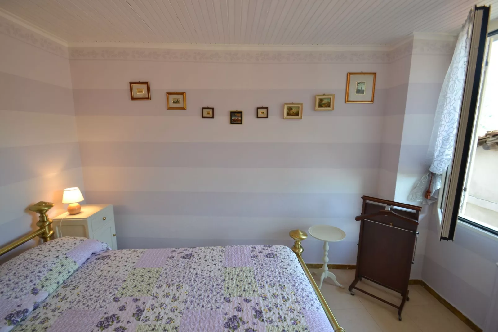 Fiore in testa-Bedroom
