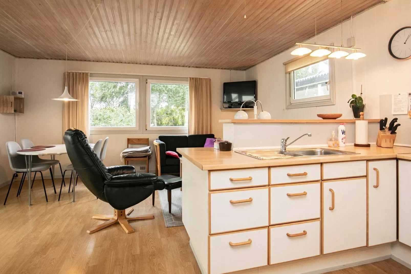 5 person holiday home in Thyholm-By Traum-Indoor