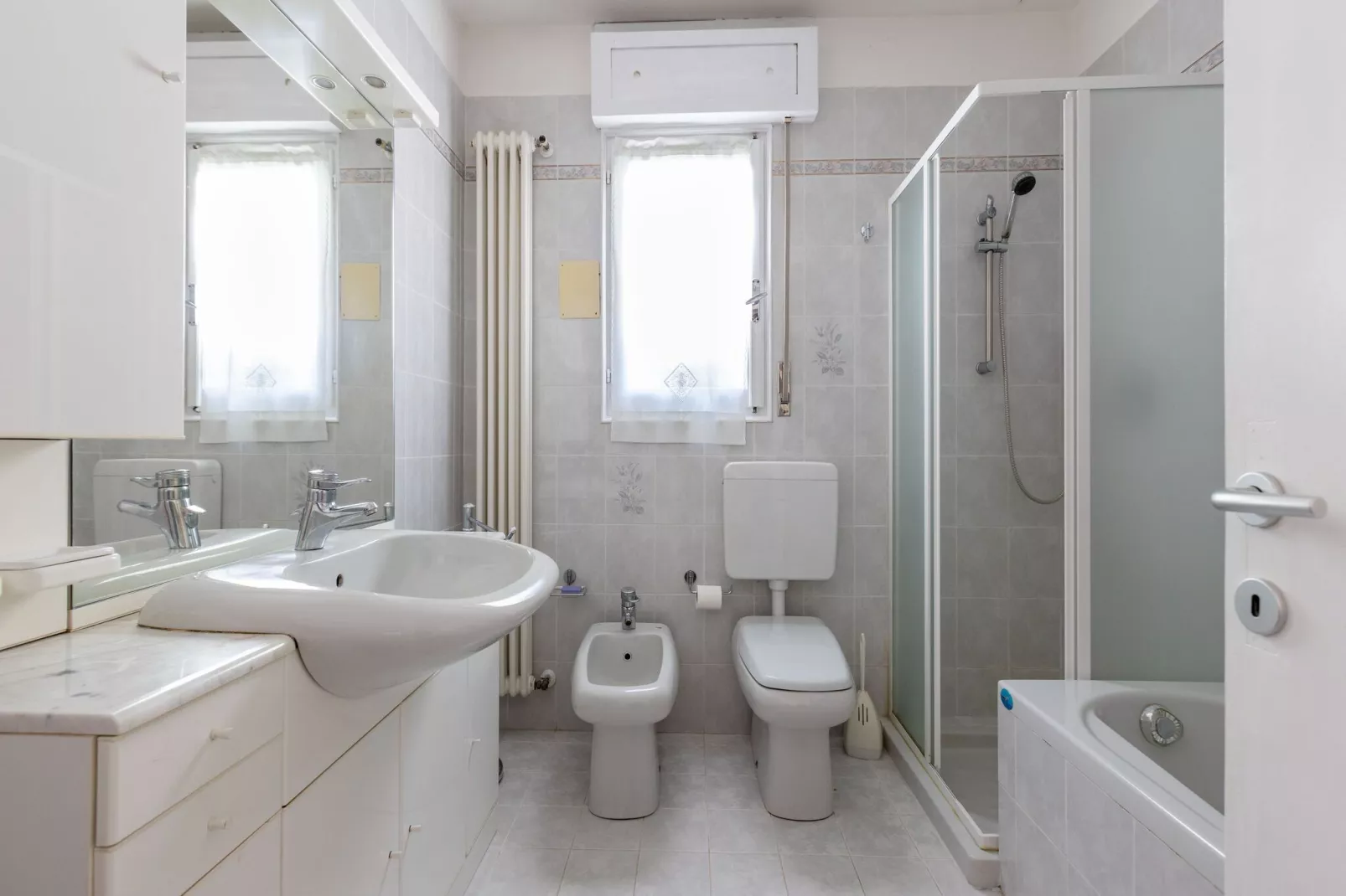Casa Pietro-Bathroom