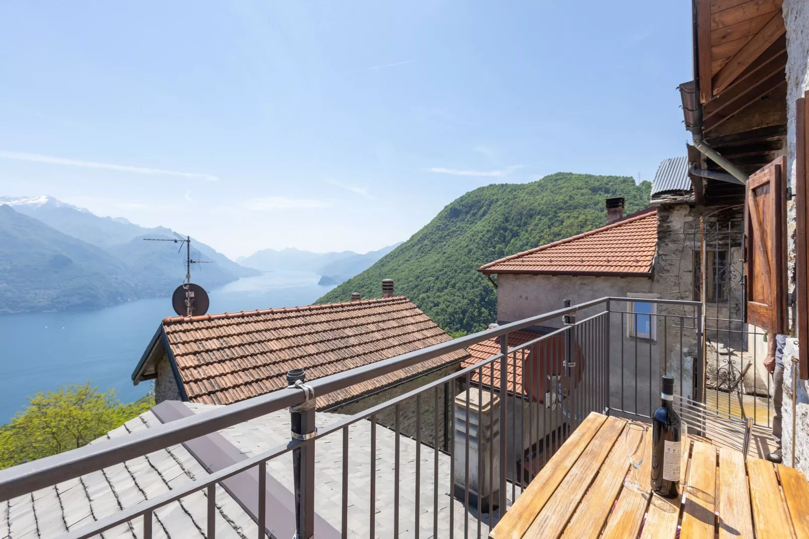 Casa Paeset-View summer