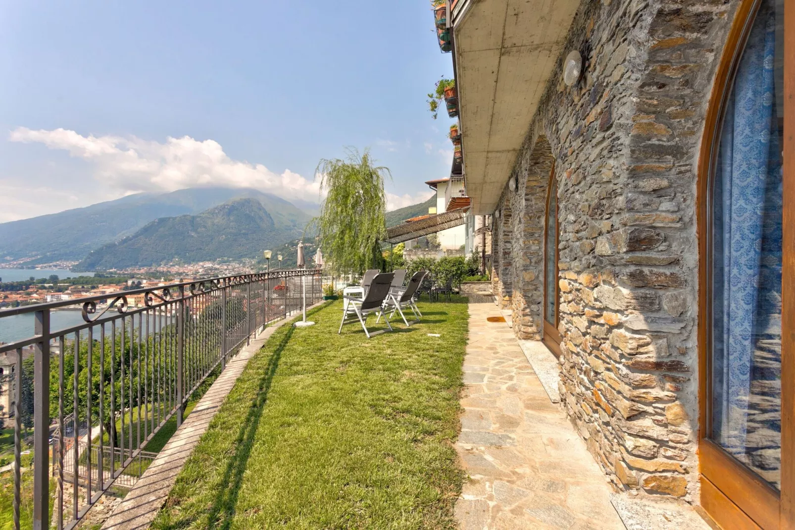 Casa Archi Cinque-Gärten Sommer