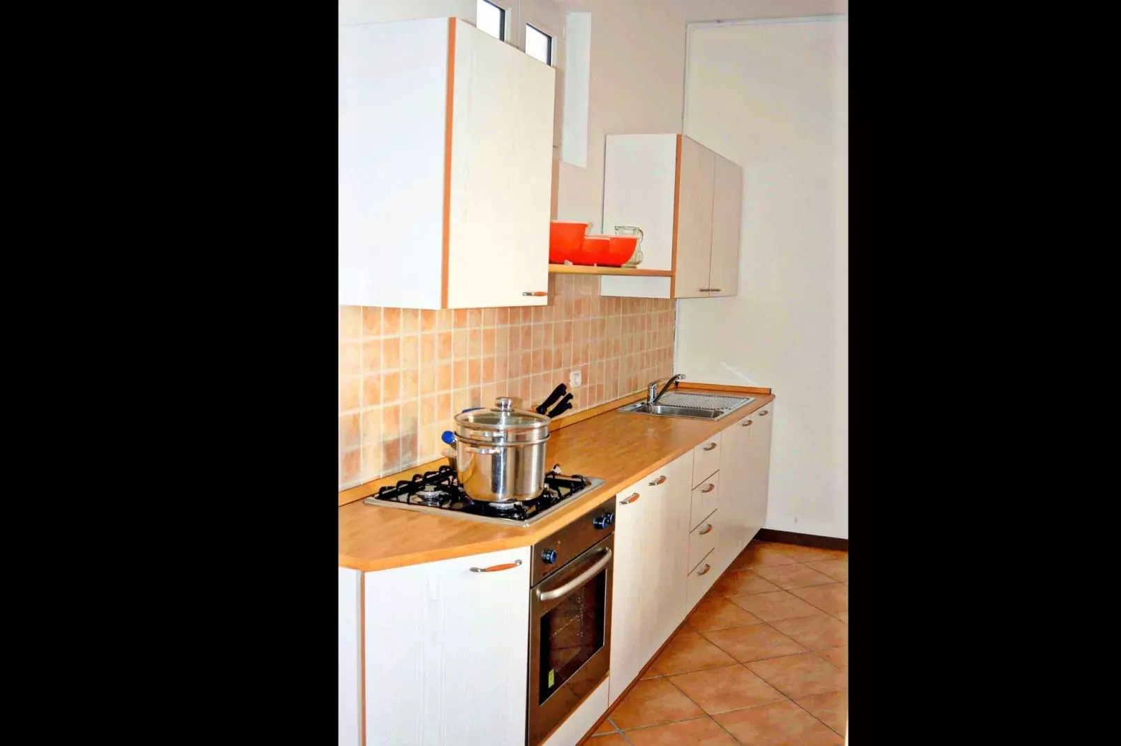 Miralago Quattro - Piccolo 1-Kitchen