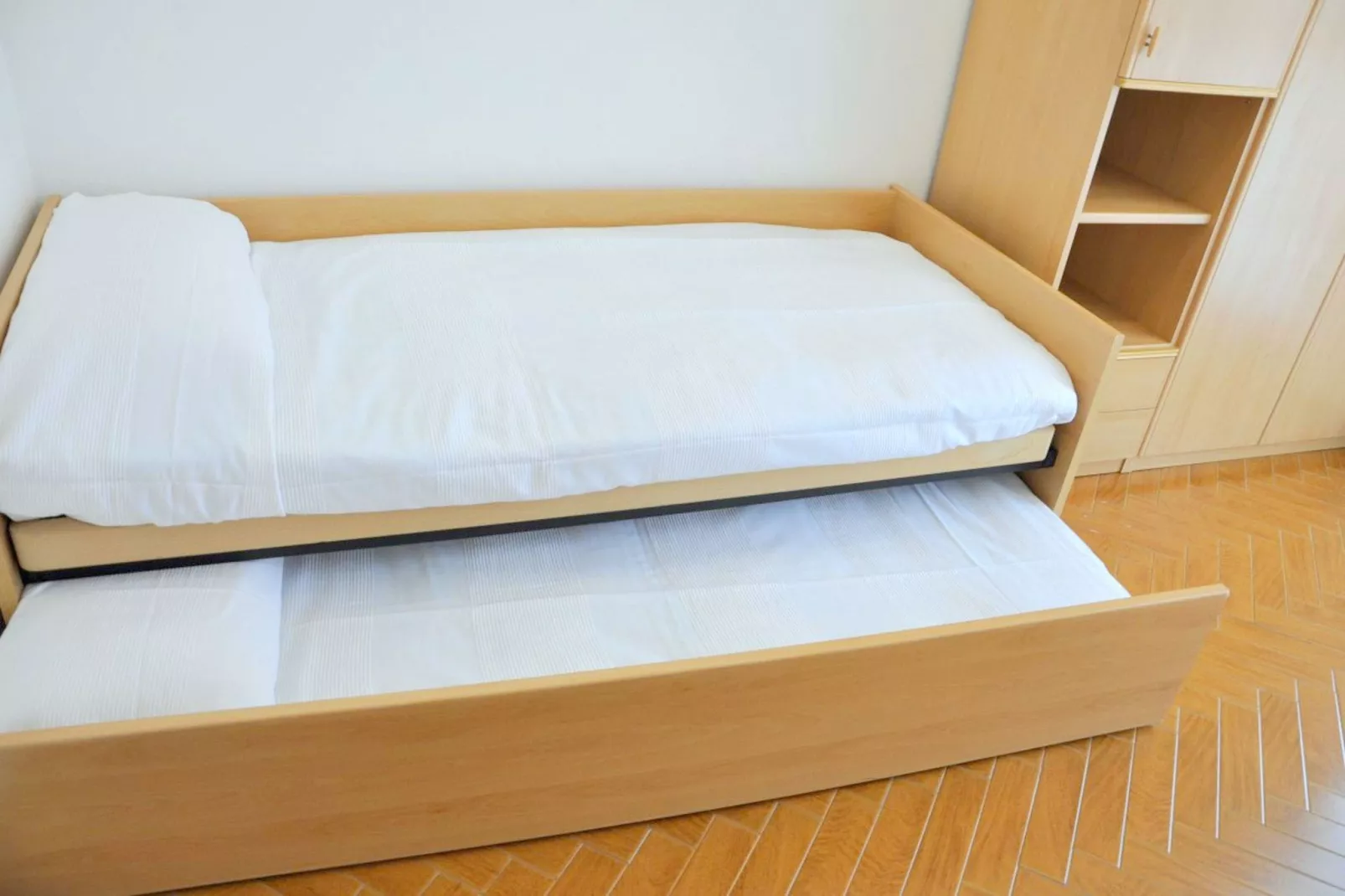 Dei Fiori i-Uno-Bedroom