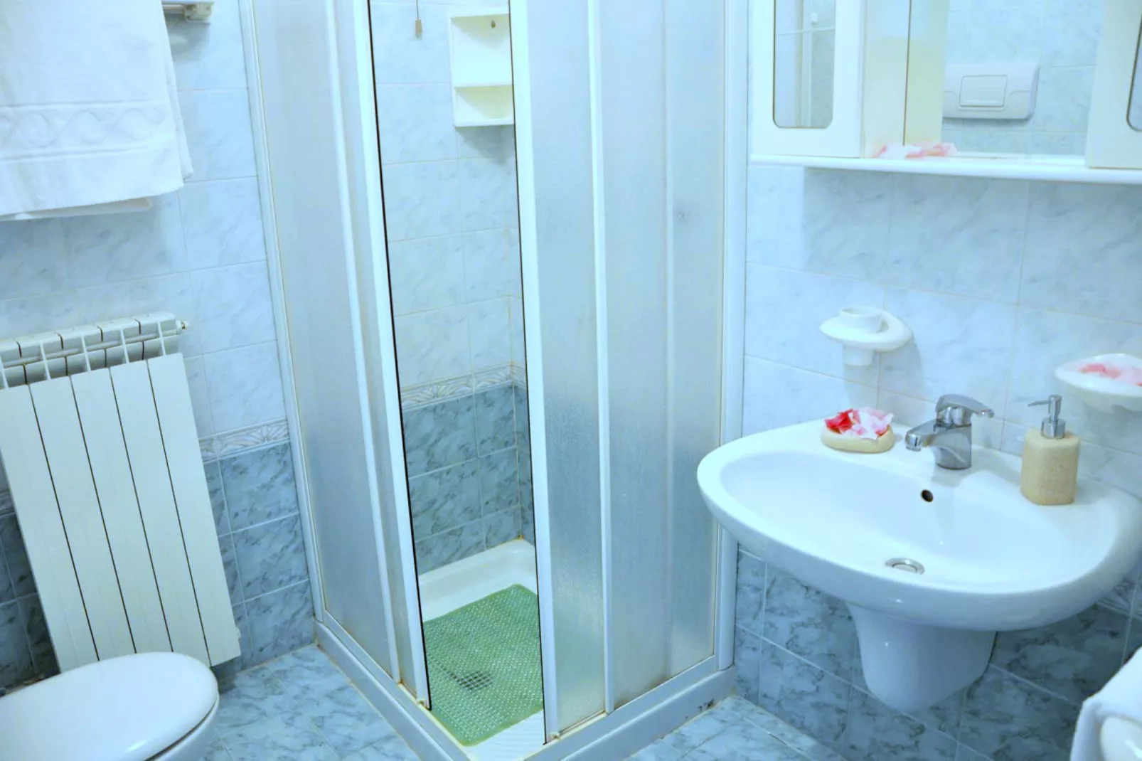 Dei Fiori i-Uno-Bathroom
