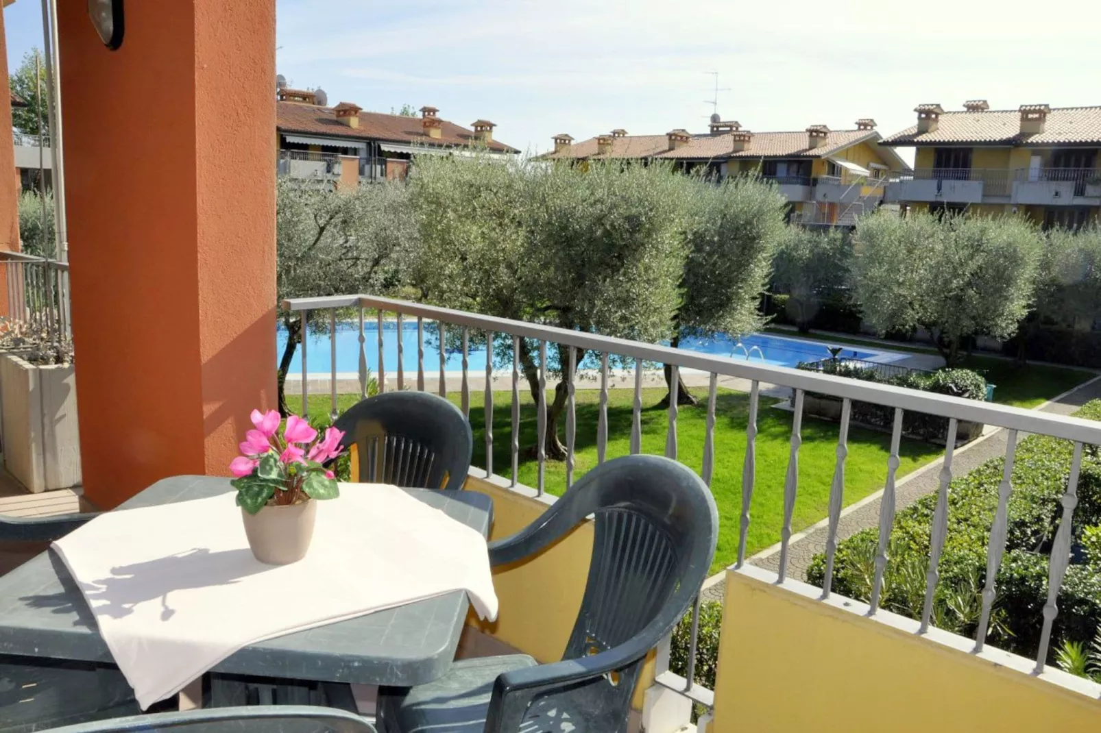 Dei Fiori i-Uno-Terrace balcony