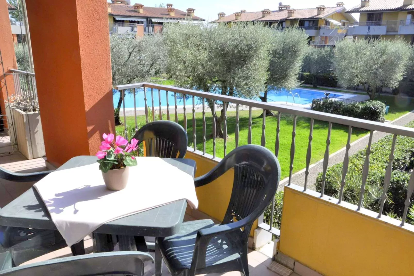 Dei Fiori i-Uno-Terrace balcony