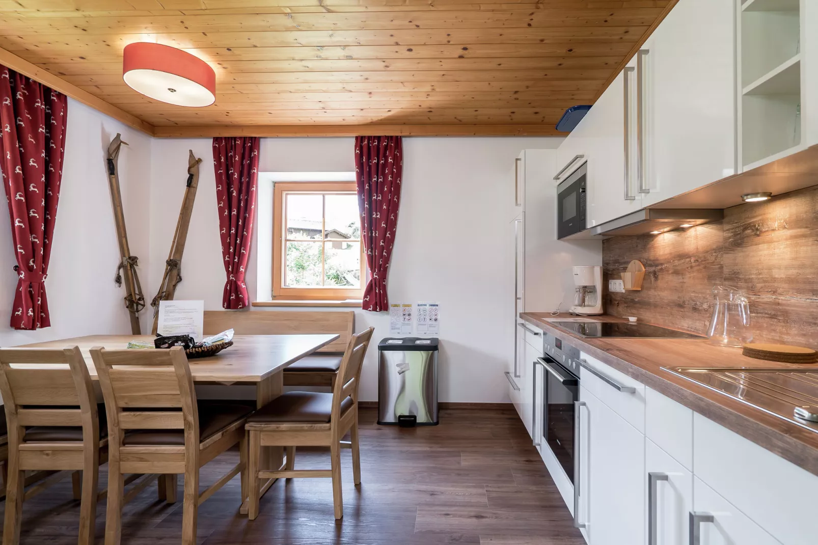 Alpensteinbock Saalbach-Kitchen