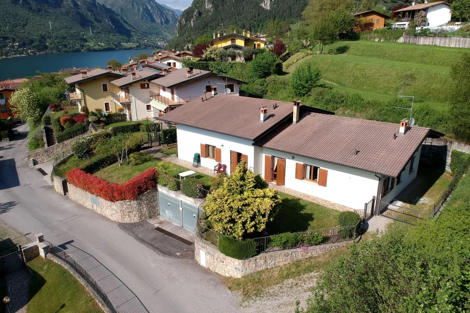 Casa Lucia Due-Exterior summer