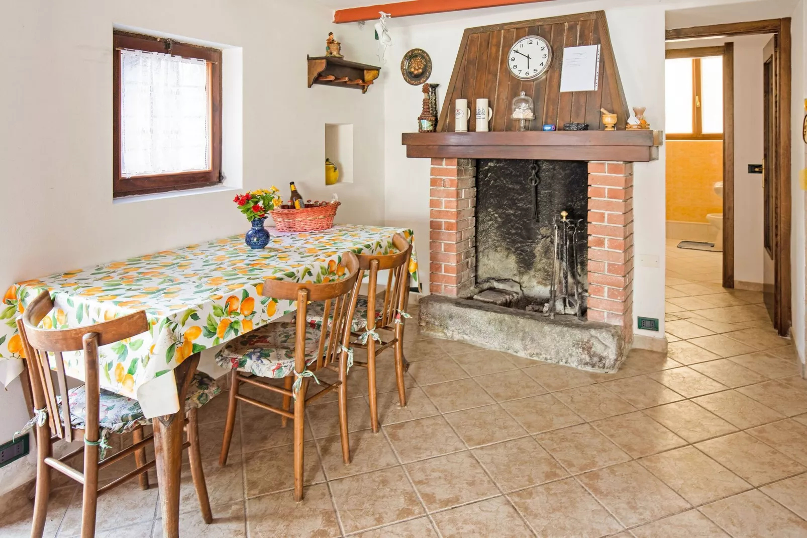 Fienile Regoli Quattro-Dining room