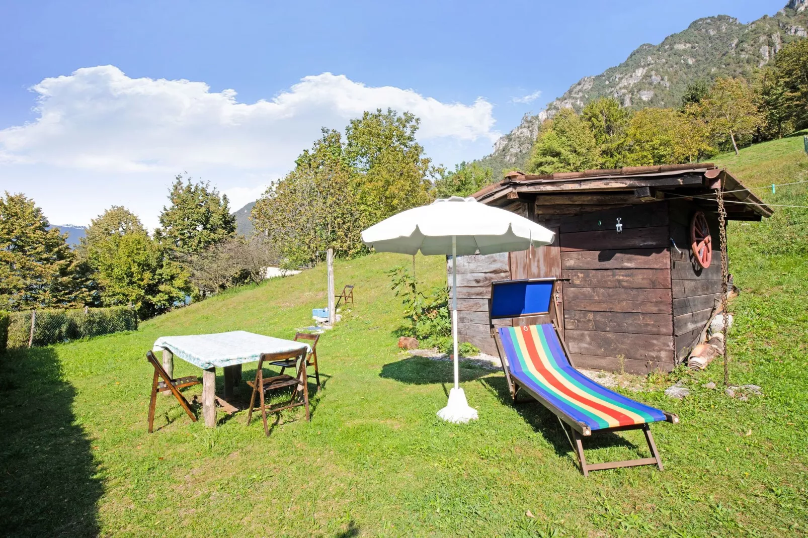 Fienile Regoli Due-Gardens summer