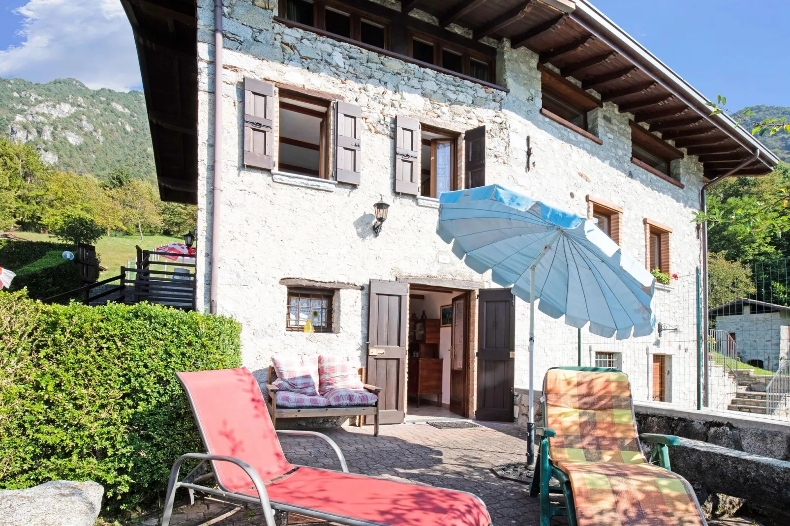 Fienile Regoli Due-Exterior summer