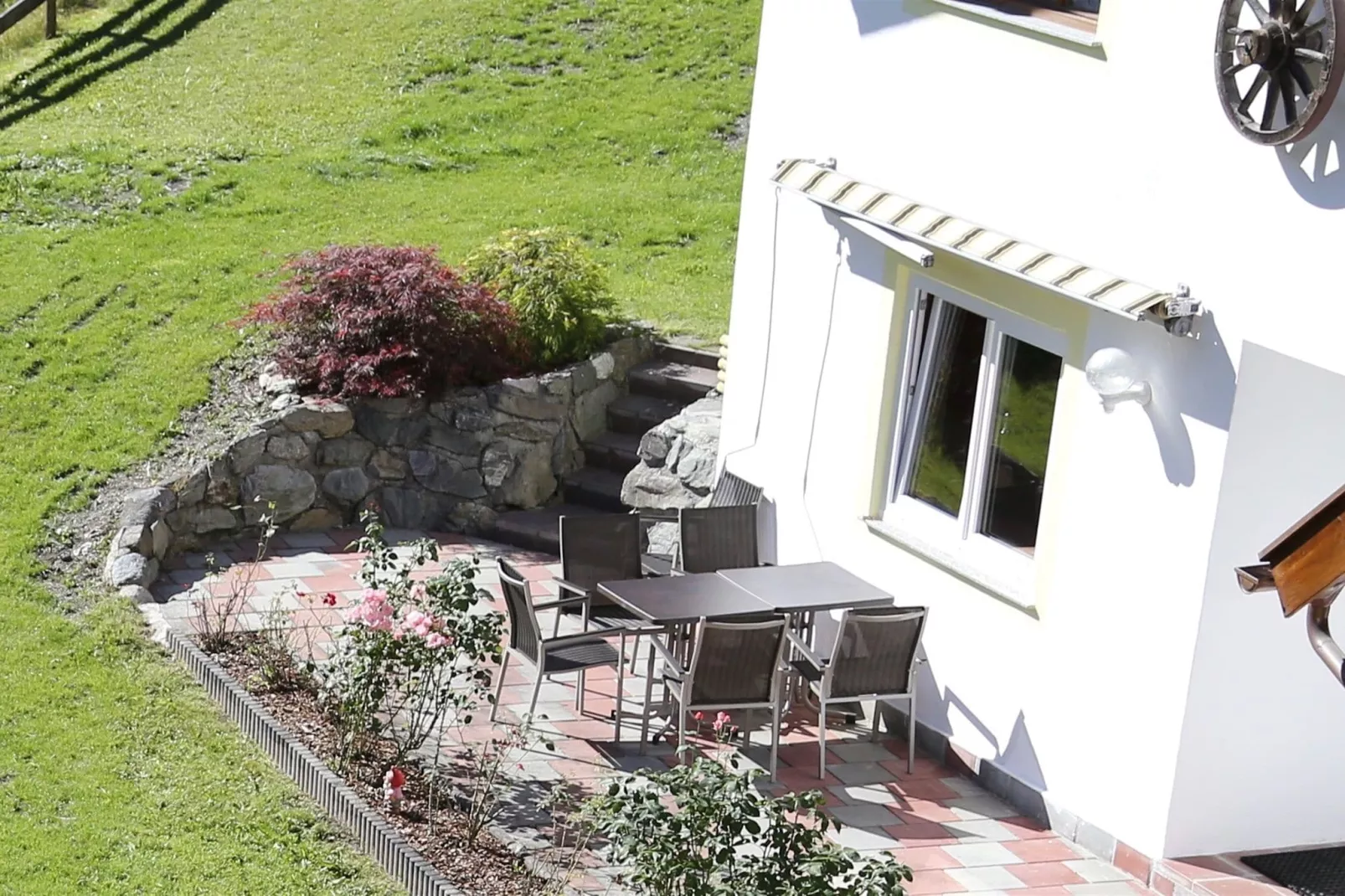 Alpensteinbock Saalbach-Terrace balcony