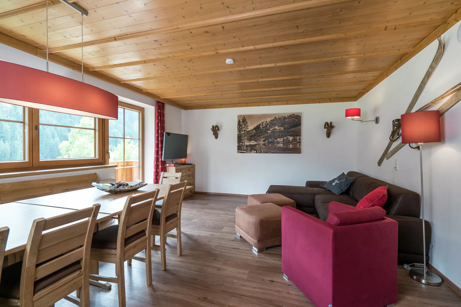 Alpensteinbock Saalbach A-Living room