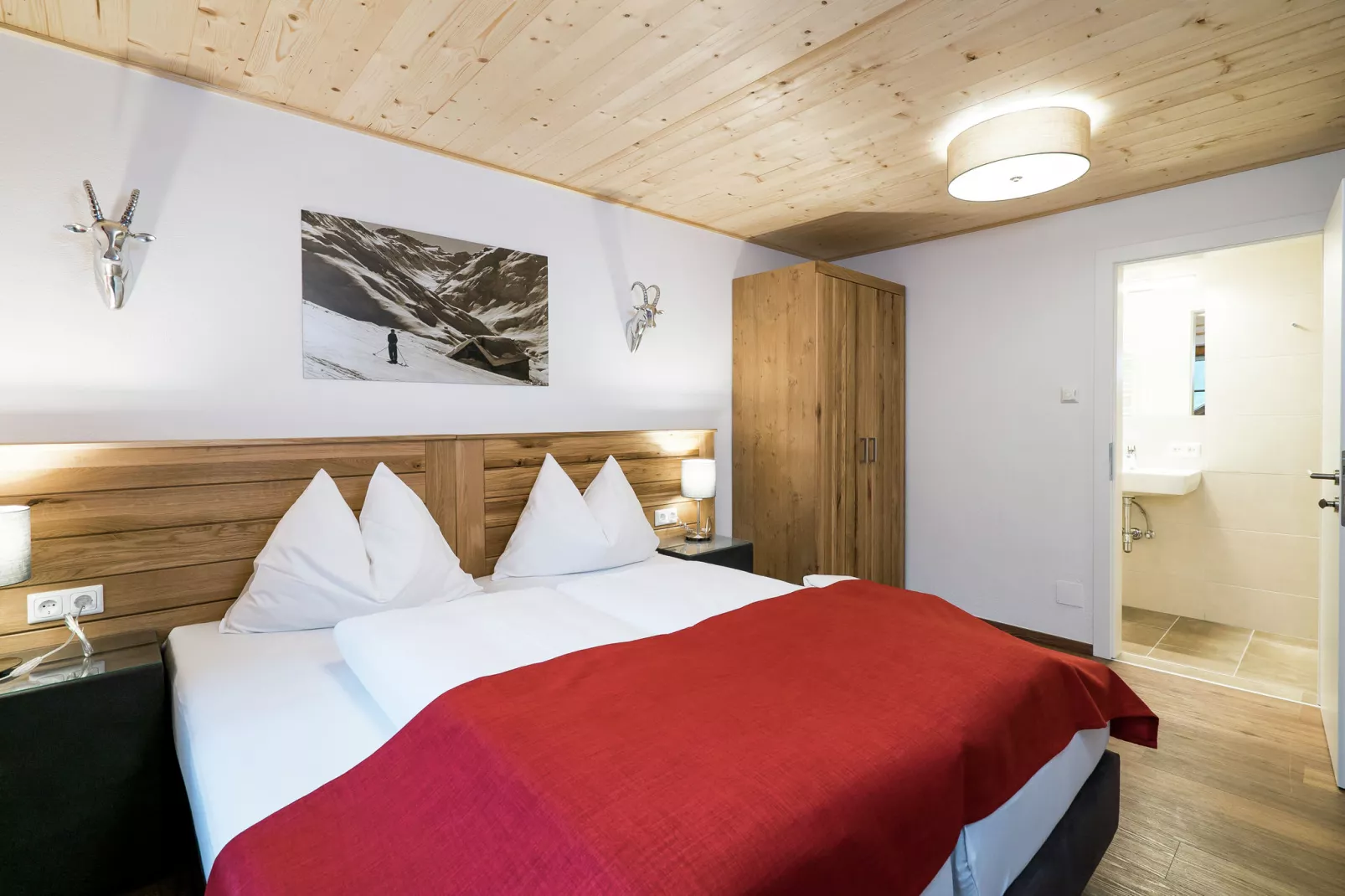 Alpensteinbock Saalbach A-Bedroom