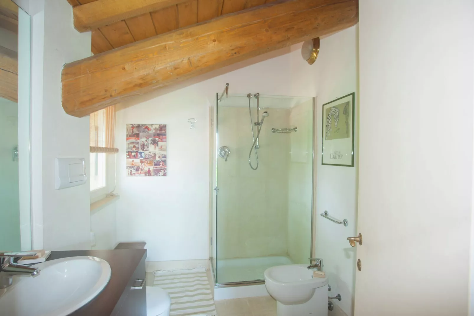 Villa Carpaneto-Bathroom