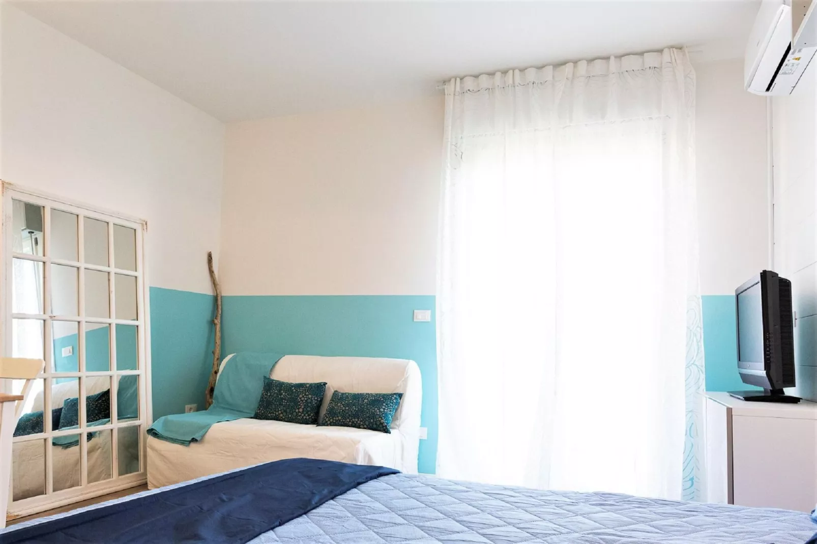 Riviera 20-Bedroom