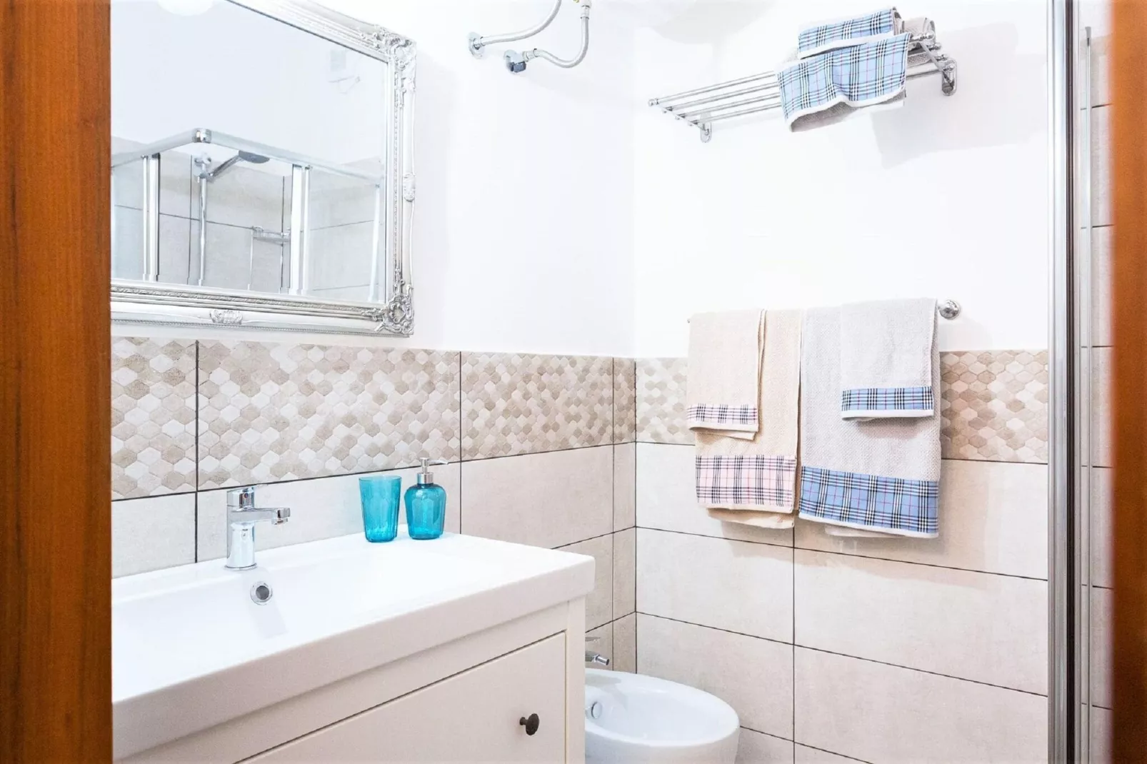 Riviera 20-Bathroom
