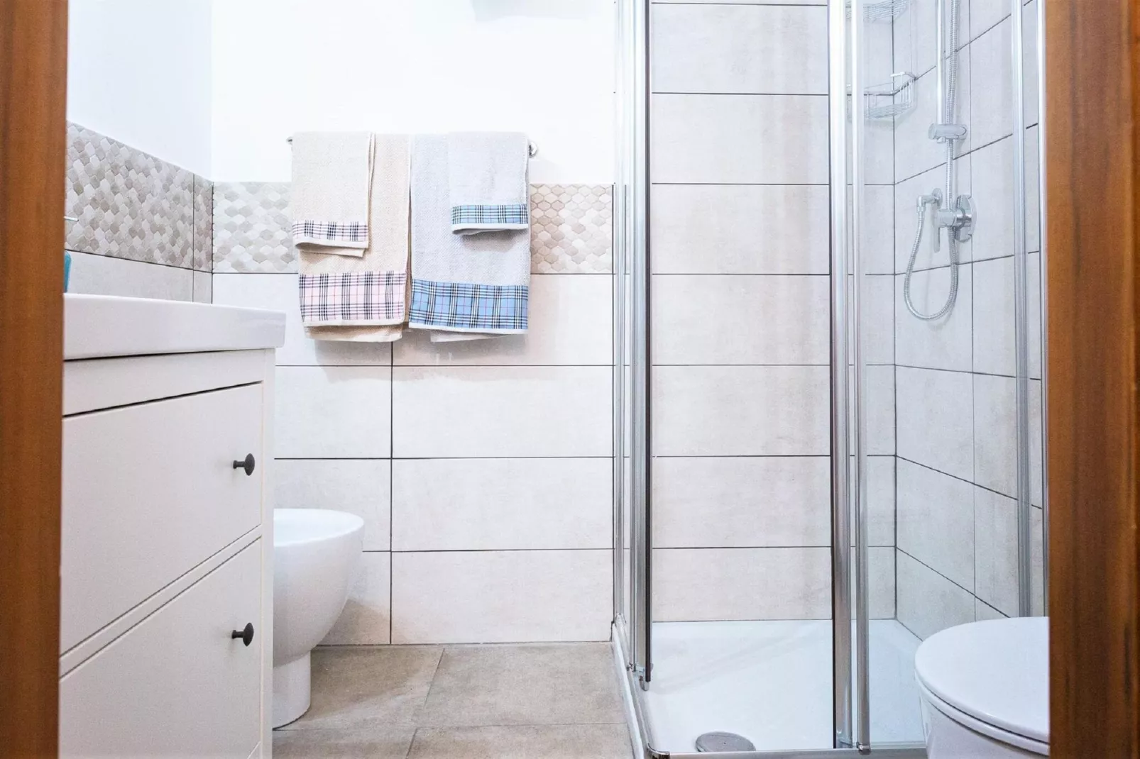 Riviera 20-Bathroom