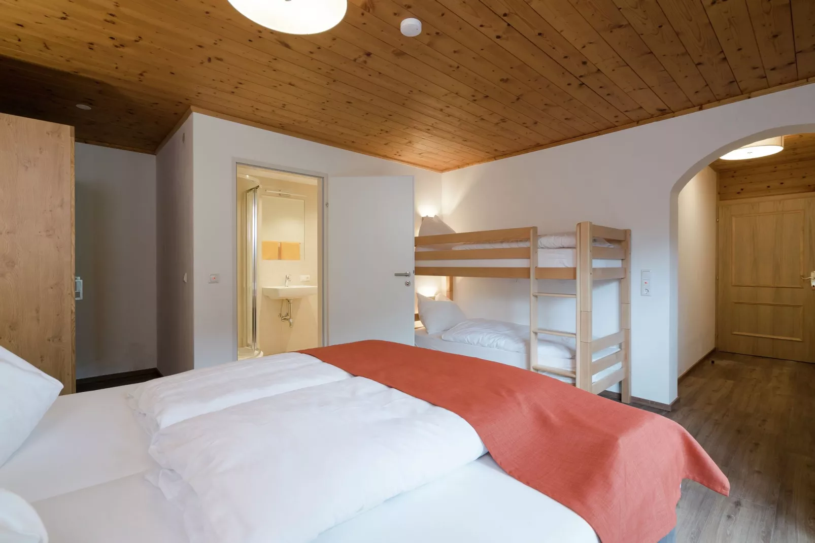 Alpensteinbock Saalbach B-Bedroom
