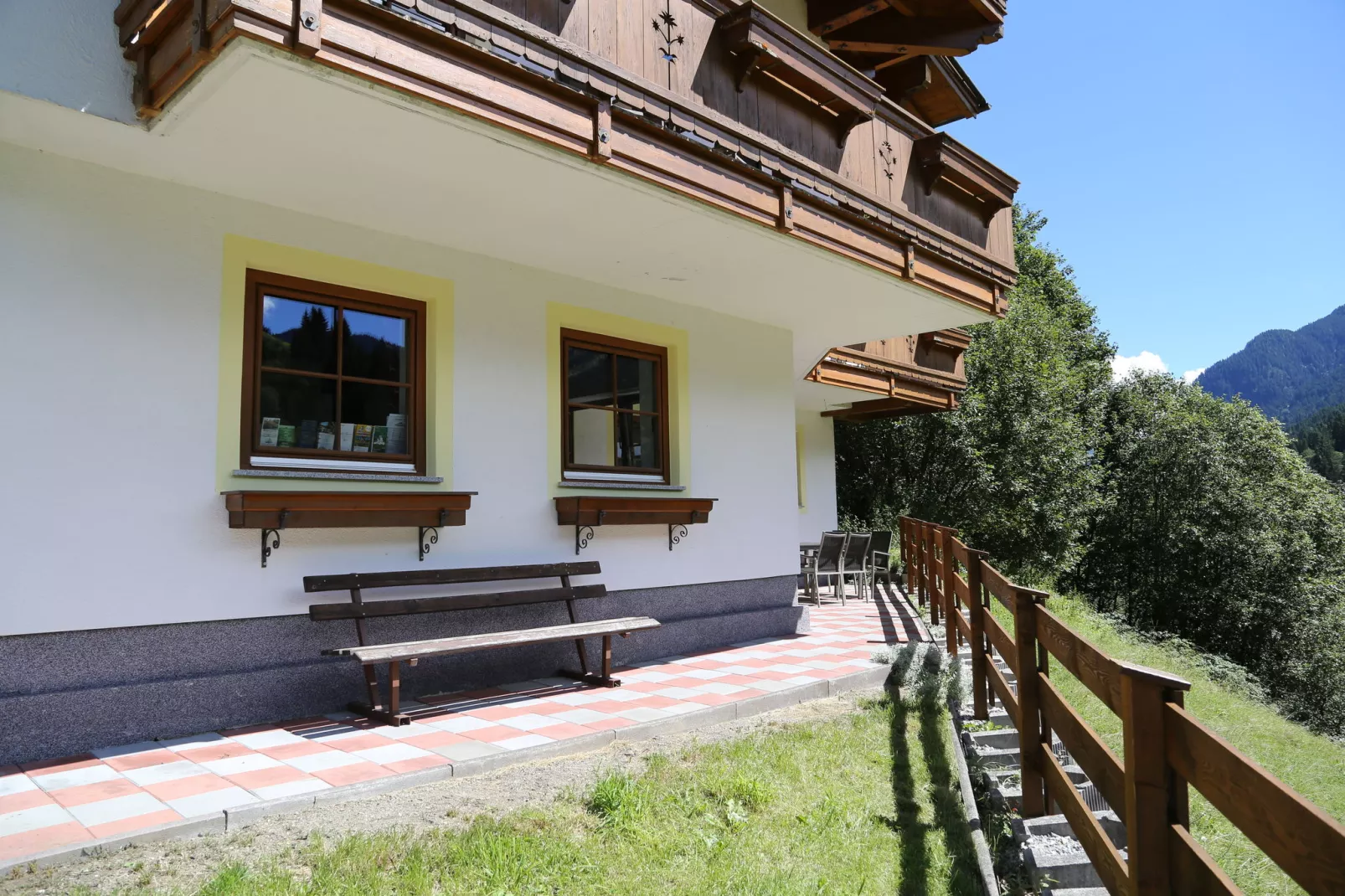 Alpensteinbock Saalbach B-Terrace balcony