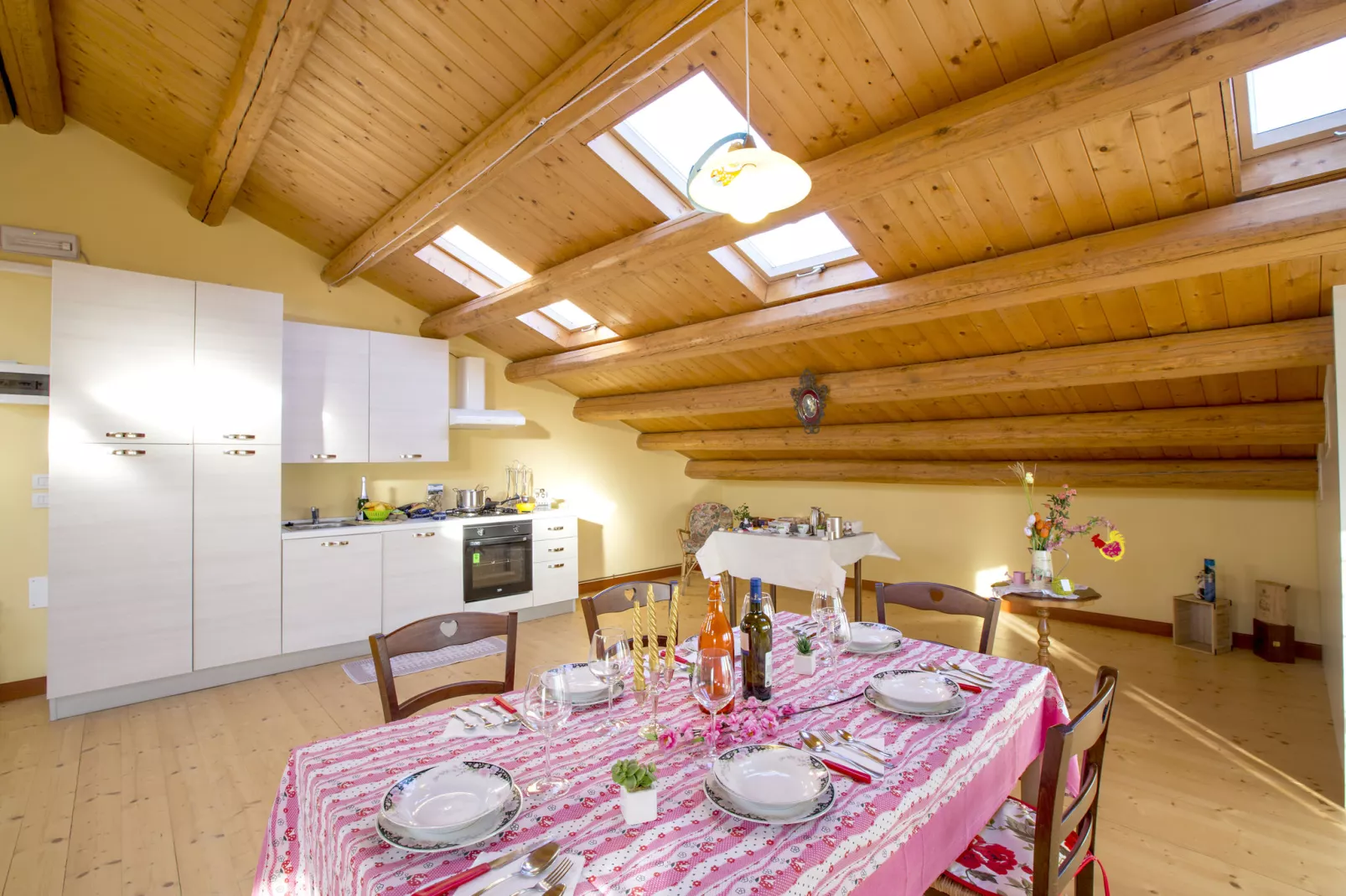 Casa Campagnola Uno-Dining room