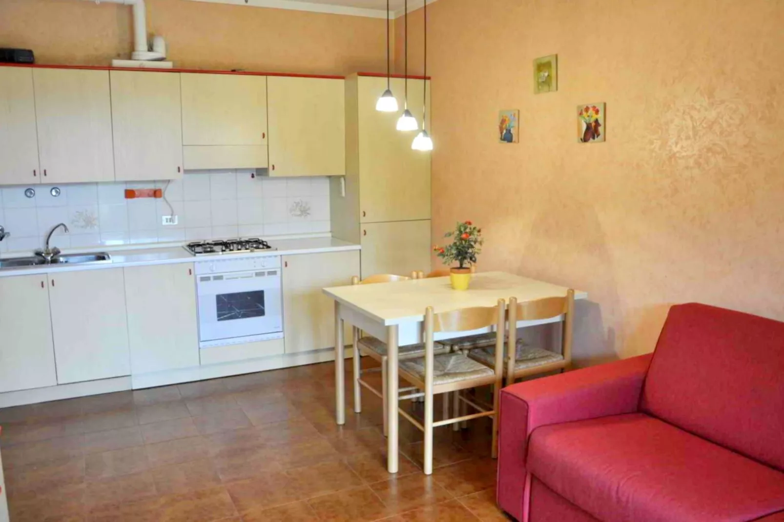 Sole del Garda Settimo Tre-Kitchen